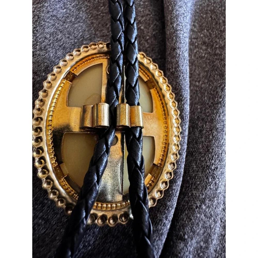 Vintage Western Express Scorpion Bolo Tie Goldtone Country Desert Taxidermy Resi